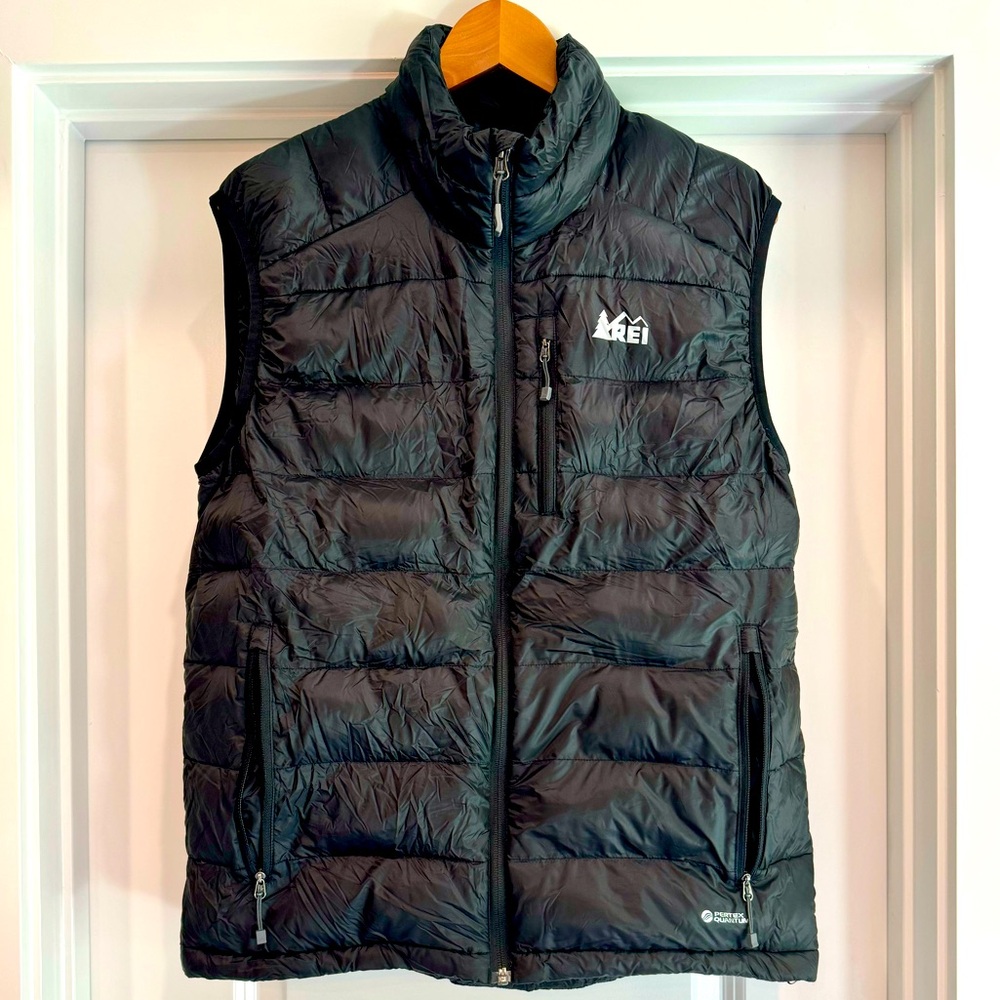 REI Packable Down Pertex Quantum Quilted Puffer Vest: Men’s M